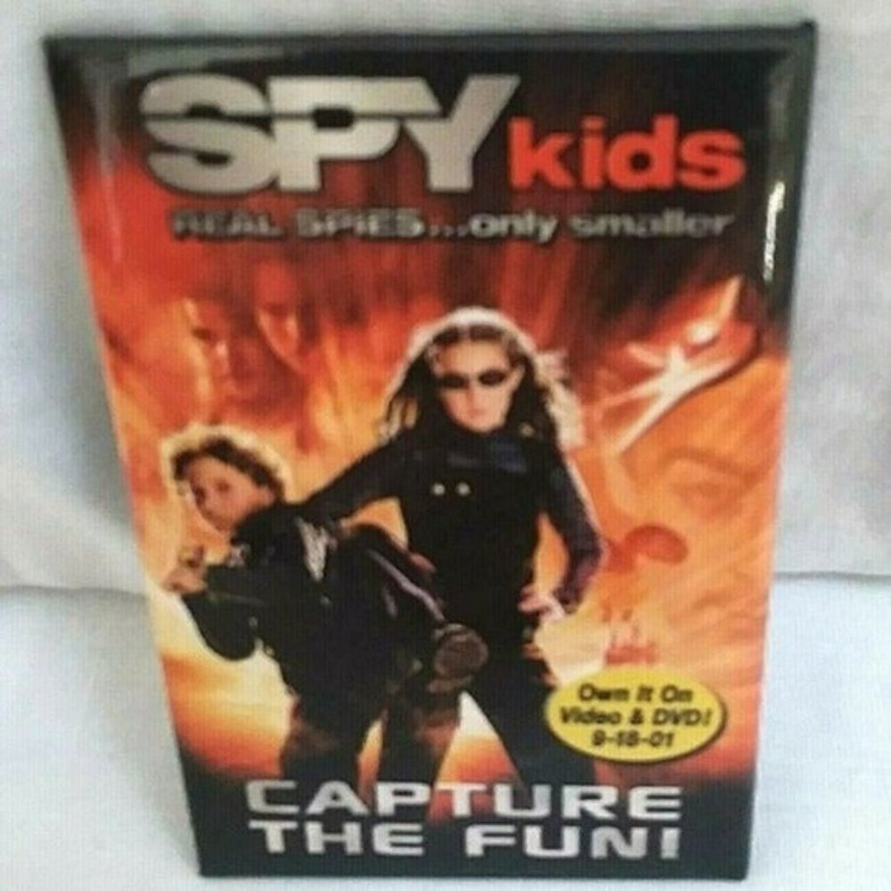 Vintage Movie SPY Kids Promotional Pin Blockbuster Video & DVD Release 2001 Gift